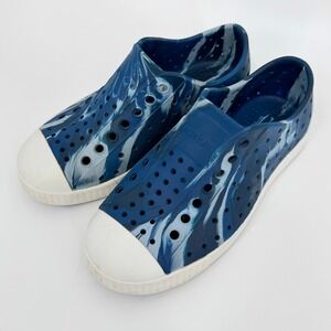 Native Jefferson Blue Marble Shoes. Size 11